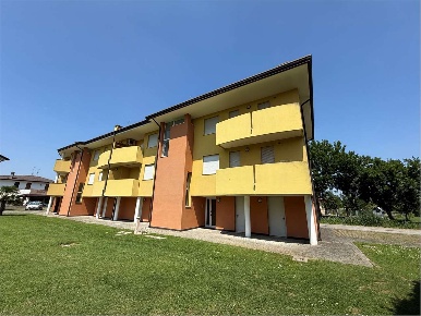 Foto Appartamento in Via Giuseppe Garibaldi 0, Correzzola Centro di 90 m²