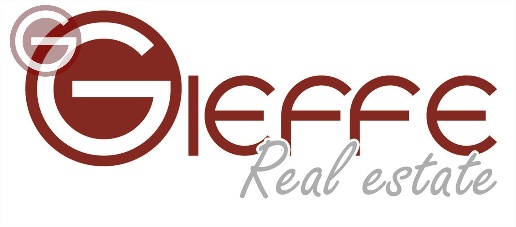 Foto Locale commerciale a Cittanova di 290 m² con 3 locali in vendita