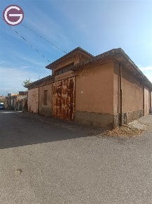 Foto Magazzino a Taurianova Centro di 392 m² in vendita