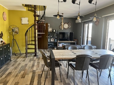 Foto Attico in via Spirito Santo, Reggio di Calabria di 160 m² con 6 locali