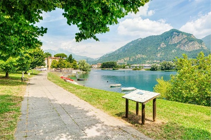 Foto Appartamento in via cesare cantu 5, Olginate di 140 m² con 2 locali