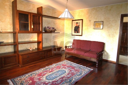 Foto Appartamento in Via Riviera  10, Baiso di 220 m² con 11 locali