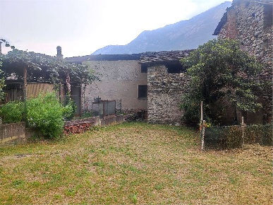 Foto Rustico a Donnas di 150 m² con 10 locali in vendita