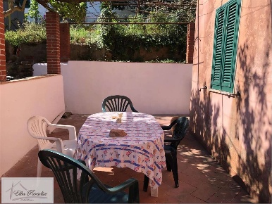 Foto Appartamento in via ombria 50, Rio di 45 m² con 3 locali in vendita