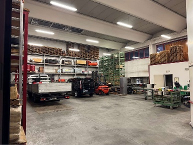 Foto Capannone industriale in via Civinelli, Cesena di 450 m² con 1 locali