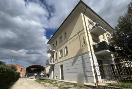 Foto Ufficio in Via della Libertà, Russi San Pancrazio di 74 m² in vendita