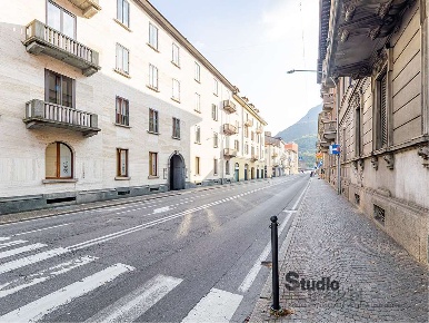 Foto Appartamento in Via Leonardo da Vinci 15, Lecco Centro di 145 m²