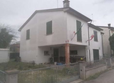 Foto Casa indipendente in Via Argine Lamone, Bagnacavallo di 188 m²