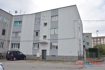 Foto Appartamento in Largo Cristina Rosseti, Vasto di 122 m² con 5 locali