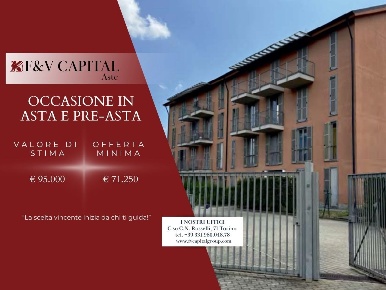 Foto Appartamento in Viale Pertini, Chieri Semicentro di 86 m² con 4 locali