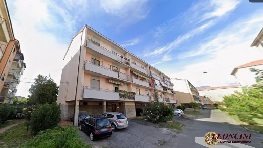 Foto Appartamento in Via XX Settmebre 247, Carrara Avenza di 117 m²