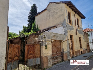 Foto Rustico in Via Mantova, Legnano di 90 m² con 3 locali in vendita