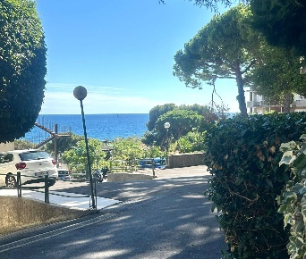 Foto Appartamento in via Bonmoschetto 21, Sanremo Foce - Semeria di 50 m²