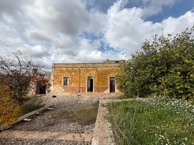 Foto Casa indipendente in Contrada Piangevino, Monopoli di 97 m² in vendita