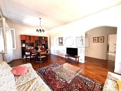 Foto Appartamento in Via Roma, Longare Centro di 186 m² con 8 locali