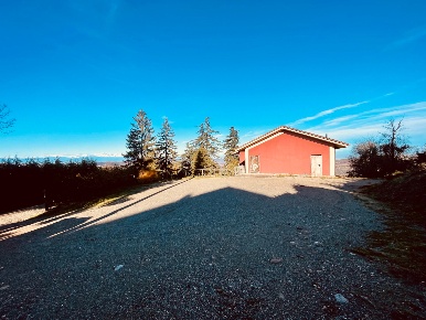 Foto Villa unifamiliare in Località Cerreta 1, Roddino di 260 m² in vendita