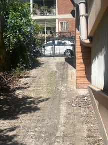 Foto Magazzino in Via Alfredo Panzini, Roma di 408 m² in vendita