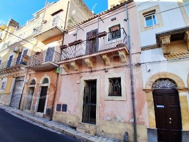 Foto Casa indipendente in Corso Giuseppe Mazzini 32, Ragusa Ibla di 92 m²