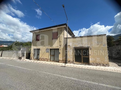 Foto Casa indipendente in Via Ascensione 3, San Potito Sannitico di 182 m²