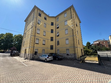 Foto Appartamento Terni Centro di 85 m² con 3 locali in vendita