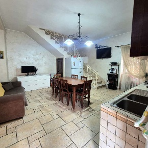 Foto Appartamento a Caivano Centro di 85 m² con 3 locali in vendita