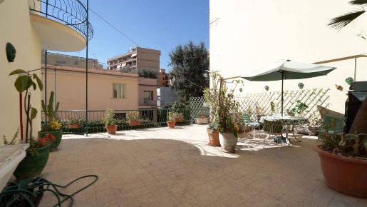 Foto Appartamento in Via GENOVA 16, Casoria Centro di 125 m² con 4 locali