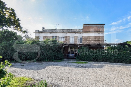 Foto Hotel in Contrada Lebba snc, Vasto di 400 m² in vendita