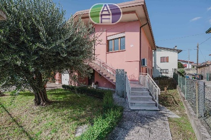 Foto Casa indipendente in Via Pascoli 1, Pianiga Cazzago Ex Polo di 134 m²