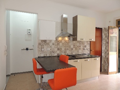 Foto Appartamento in Via Puglie 5, Messina Quartiere Americano di 76 m²