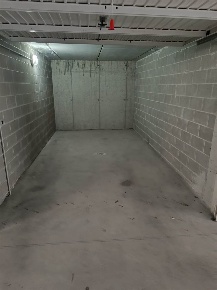 Foto Garage a Gerenzano di 18 m² con 1 locali in affitto