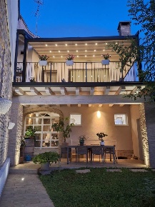 Foto Villa unifamiliare a Adria Centro di 190 m² con 8 locali in vendita