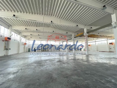 Foto Capannone industriale a Piacenza Le Mose - Caorsana di 3250 m²