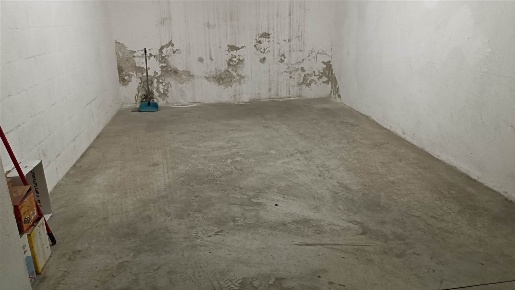 Foto Garage a Vado Ligure Vado Centro di 18 m² con 1 locali in vendita