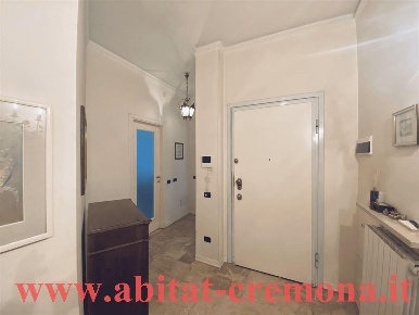 Foto Appartamento in via orti romani, Cremona Via Dante di 148 m²