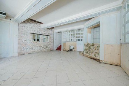 Foto Bar a Bassano del Grappa Centro di 105 m² con 4 locali in vendita