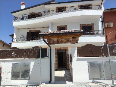 Foto Appartamento in Via Milano 3, Fiano Romano di 60 m² con 2 locali