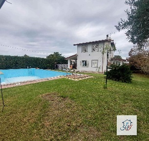 Foto Villa unifamiliare in VIA TURBOLO  2, Aprilia Cogna di 142 m²