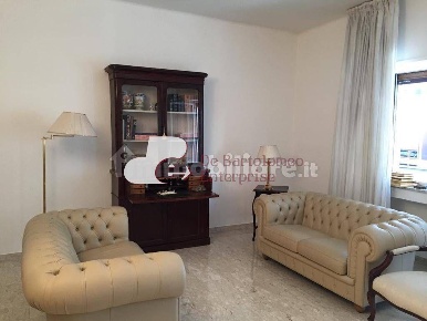 Foto Appartamento in via Latilla, Bari Murat di 115 m² con 3 locali