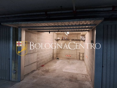 Foto Box in Via Zaccherini Alvisi, Bologna Massarenti di 18 m² con 1 locali
