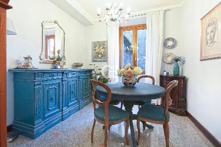 Foto Appartamento in Via Giuseppe Mazzini, Viterbo di 100 m² con 3 locali