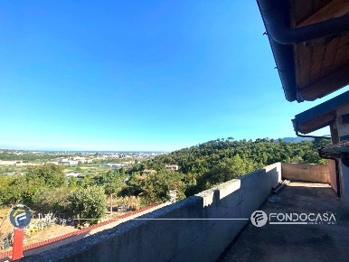 Foto Case semi ndipendenti in Regione Massari, Albenga di 120 m² in vendita