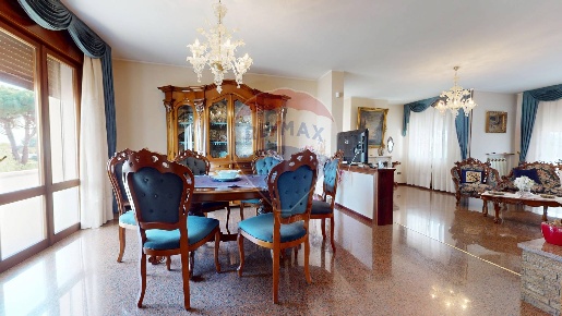 Foto Villa singola a Pozzonovo Centro di 426 m² con 9 locali in vendita