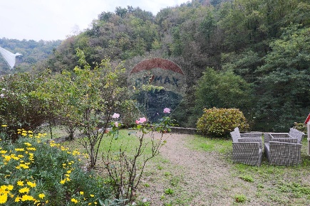 Foto Appartamento in Via Lombardo, Campomorone Gazzolo di 101 m² in vendita