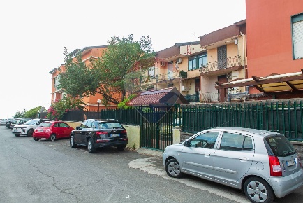 Foto Attico in Via Pulei, Mascalucia Centro di 90 m² con 5 locali