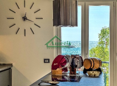 Foto Appartamento in Lungomare  Amerigo Vespucci, Imperia Porto Maurizio