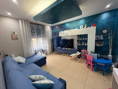 Foto Appartamento in VIA SANTA MARIA DELLA CATENA, Catania di 139 m²