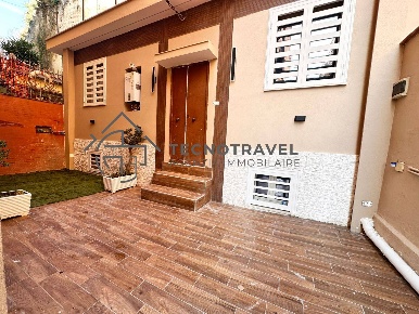 Foto Appartamento in via del parco carelli, Napoli Posillipo di 115 m²