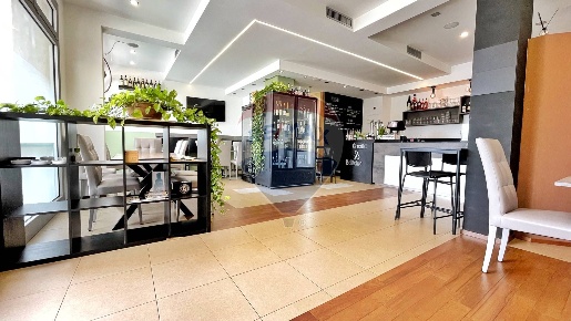 Foto Attività commerciale in via chiesa, Villafranca Padovana Taggì