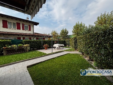 Foto Appartamento in via attiraglio, Palazzolo sull'Oglio Centro di 108 m²