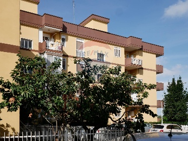 Foto Appartamento in Via Papa Pio XII, Bitritto di 105 m² con 3 locali